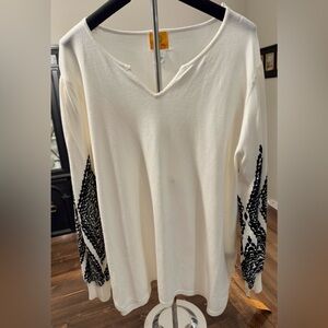 NWT Ruby Rd. Cream and Black Long Sleeve Sweater Size XL